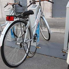 Le bici rotte del bike-sharing di Trani