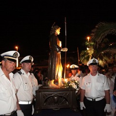 La statua di San Nicola Pellegrino torna al Monastero di Colonna