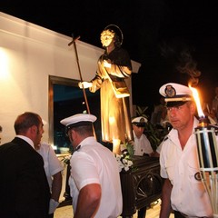 La statua di San Nicola Pellegrino torna al Monastero di Colonna