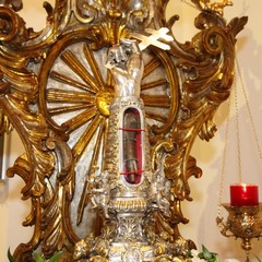 La statua di San Nicola Pellegrino torna al Monastero di Colonna