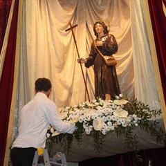 La statua di San Nicola Pellegrino torna al Monastero di Colonna