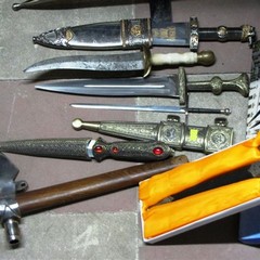 Articoli sequestrati dalla Polizia Locale di Trani