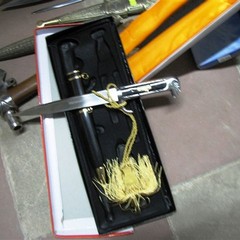 Articoli sequestrati dalla Polizia Locale di Trani