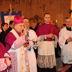 Omaggio floreale all'Immacolata: piazza della Libertà