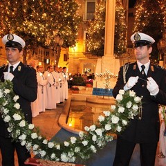 Omaggio floreale all'Immacolata: piazza della Libertà