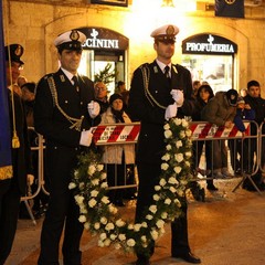 Omaggio floreale all'Immacolata: piazza della Libertà