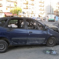 Incendio in corso Manzoni a Trani