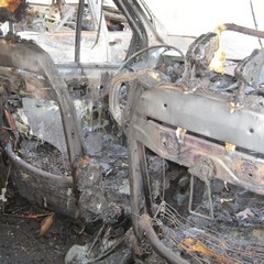 Incendio in corso Manzoni a Trani