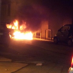 Incendio in via Postumia a Trani