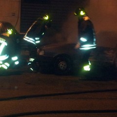 Incendio in via Postumia a Trani