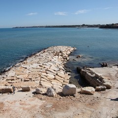 Cede il nuovo molo alla baia del pescatore