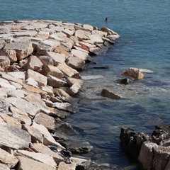 Cede il nuovo molo alla baia del pescatore