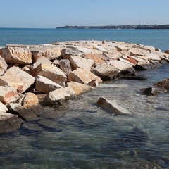 Cede il nuovo molo alla baia del pescatore