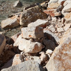 Cede il nuovo molo alla baia del pescatore