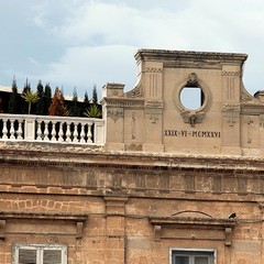 Palazzo Vischi, abusivismo edilizio