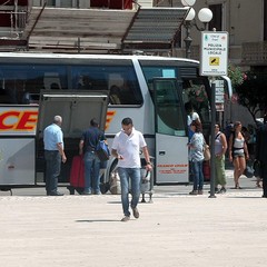 Pendolari bloccati alla stazione di Trani