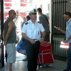 Pendolari bloccati alla stazione di Trani