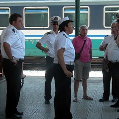 Pendolari bloccati alla stazione di Trani