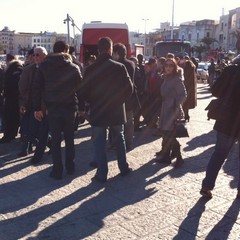 Peschereccio affondato nel porto di Trani