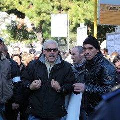 Corteo di protesta contro la smobilitazione dell’ospedale di Trani