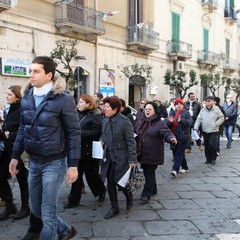 Corteo di protesta contro la smobilitazione dell’ospedale di Trani