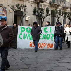 Corteo di protesta contro la smobilitazione dell’ospedale di Trani