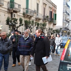 Corteo di protesta contro la smobilitazione dell’ospedale di Trani