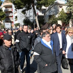 Corteo di protesta contro la smobilitazione dell’ospedale di Trani