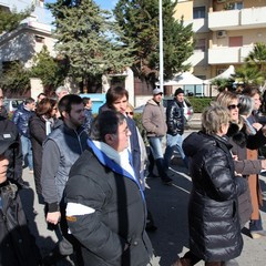 Corteo di protesta contro la smobilitazione dell’ospedale di Trani