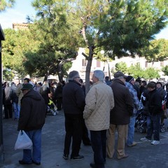 Corteo di protesta contro la smobilitazione dell’ospedale di Trani