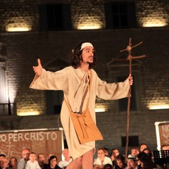 "Pazzo per Cristo" in piazza Duomo