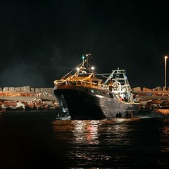 Sbarco di San Nicola Pellegrino nel porto di Trani