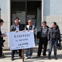 Aprile - Ex parcheggiatori protestano all'Amet