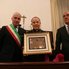 Gennaio - Cittadinanza onoraria a Mons. Pichierri