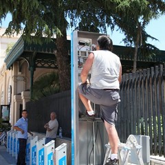 Giugno - Si montano gli stalli del bike-sharing