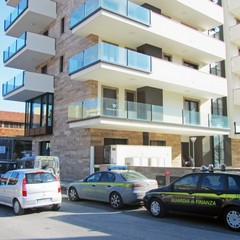 Novembre - Operazione della Finanza sulle case a nero