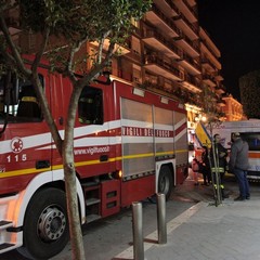 Una donna anziana trovata morta in casa a Trani