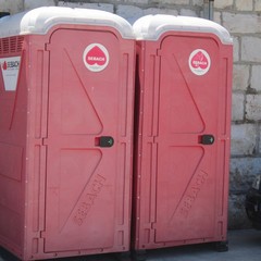 I bagni chimici installati a Trani