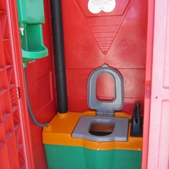 I bagni chimici installati a Trani