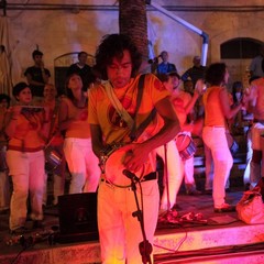 Bandita on stage sul porto di Trani