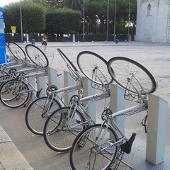 Bike sharing in piazza Plebiscito