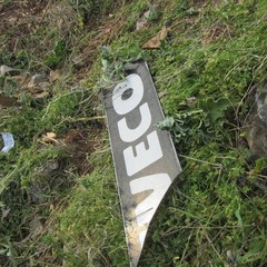 Camion precipita dalla 16 bis allo svincolo Trani dud