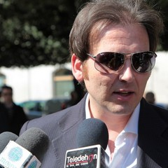 Comizio di Fabrizio Ferrante in piazza della Repubblica