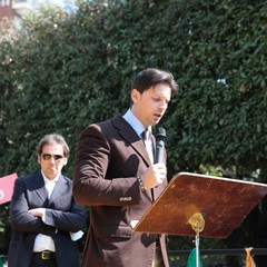 Comizio di Fabrizio Ferrante in piazza della Repubblica