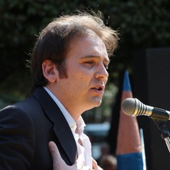 Comizio di Fabrizio Ferrante in piazza della Repubblica