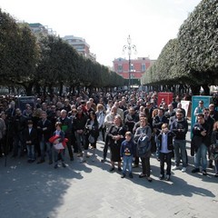 Comizio di Fabrizio Ferrante in piazza della Repubblica