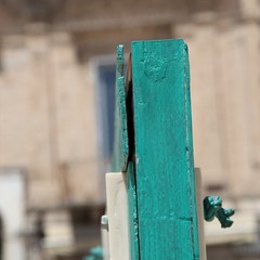 Tavole degli statuti marittimi danneggiate dai vandali