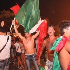 Trani festeggia l'Italia in finale gli europei 201
