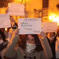 Flash mob a Trani contro la violenza sulle donne