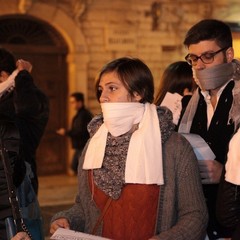 Flash mob a Trani contro la violenza sulle donne